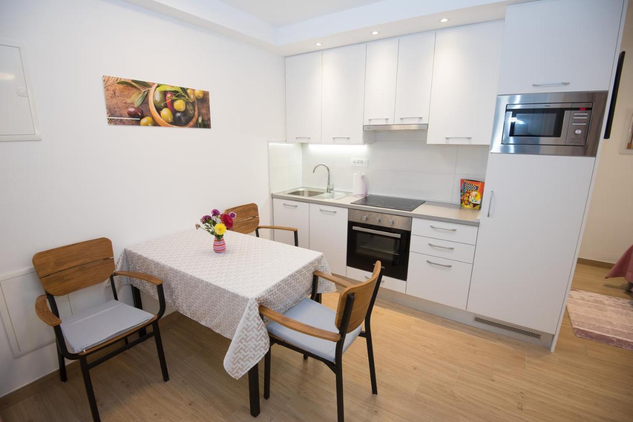 Luxury Studio Apartment Honeymoon Split Exterior foto