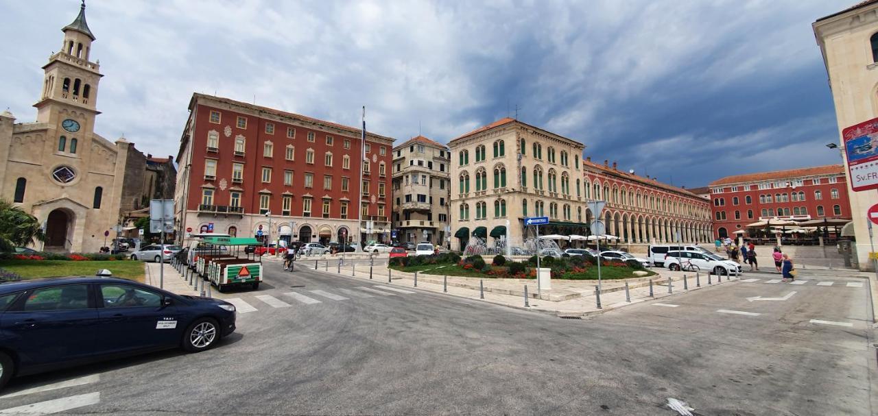 Luxury Studio Apartment Honeymoon Split Exterior foto